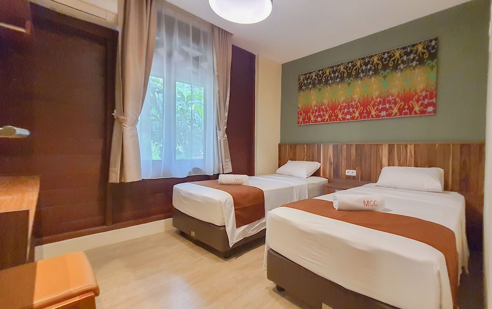 Mutiara Carita Cottages 28/72
