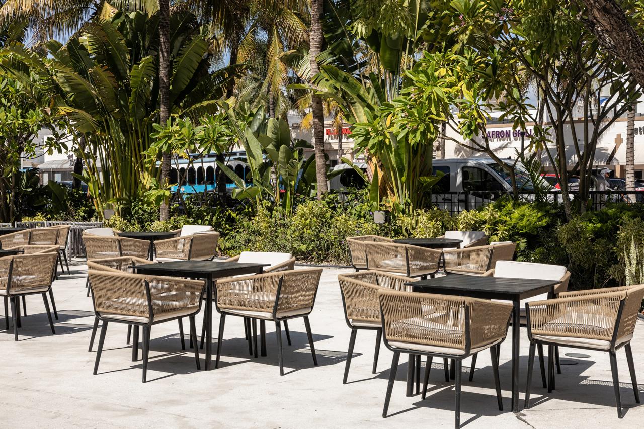 Kenmore Village Hotel, South Beach 30/43