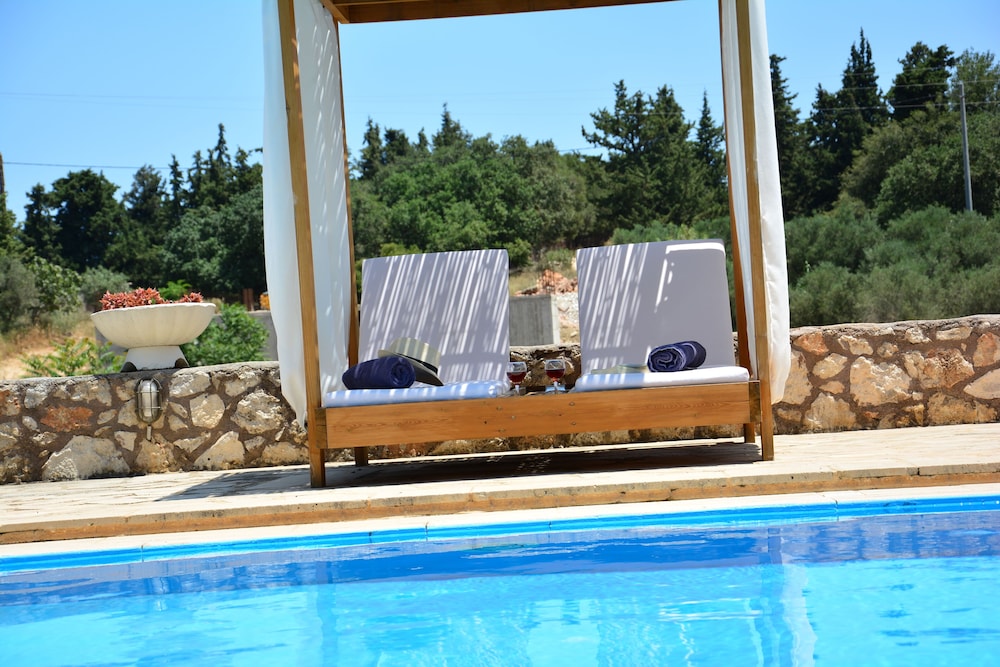 Elianthos Villa 18/41