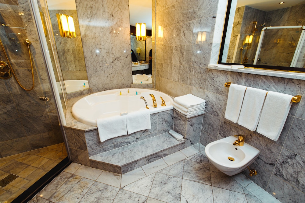 Rahat Palace Hotel 73/75