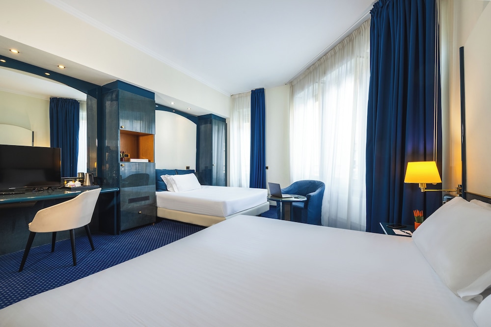 ROOM, TRIPLE