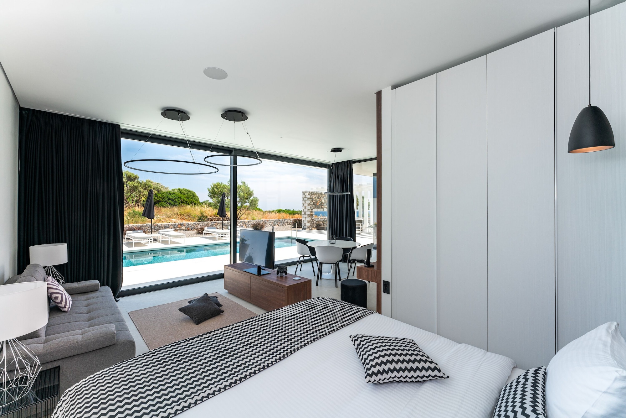 1 BEDROOM, DELUXE, STUDIO, OCEAN VIEW, GARDEN AREA