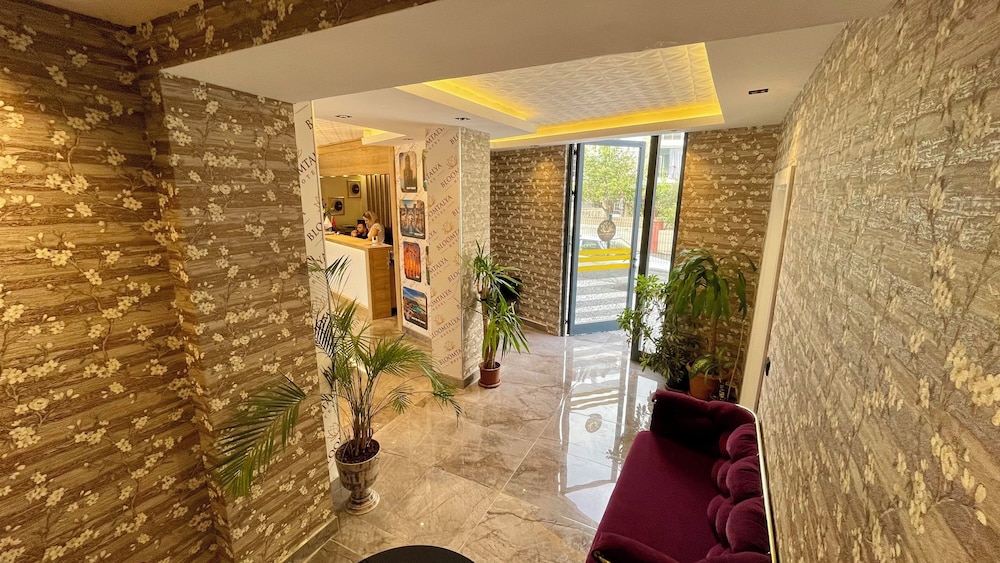 Bloomtalya Hotel 59/64