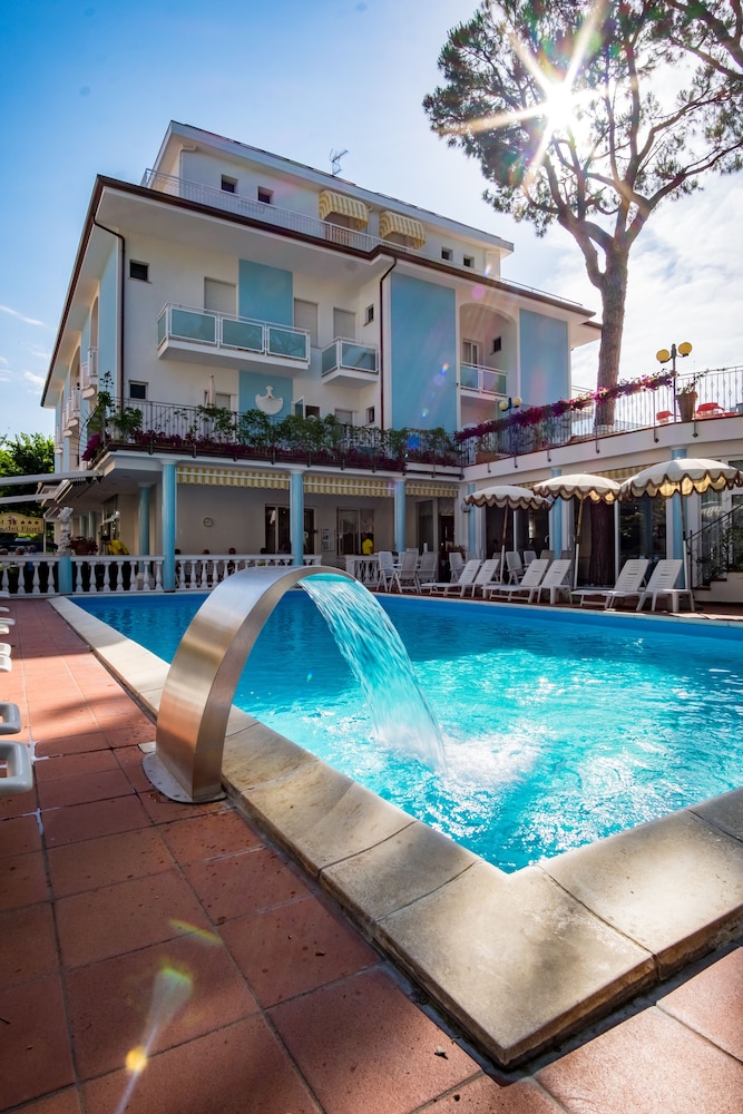 Hotel Villa dei Fiori photo5