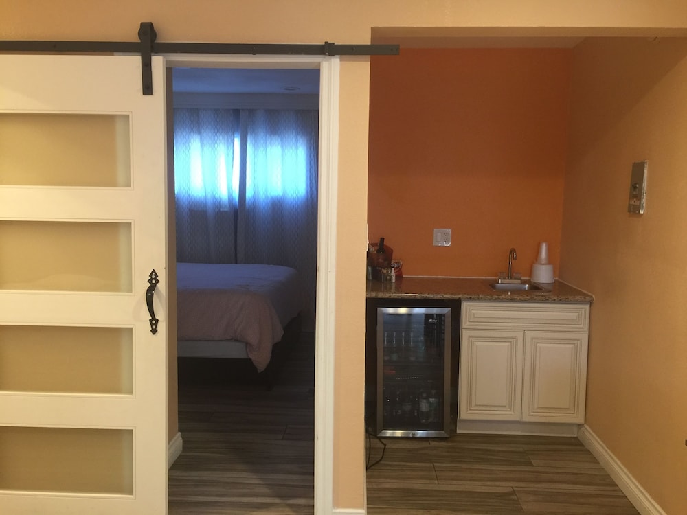 Tradewinds All Suite LAX photo3