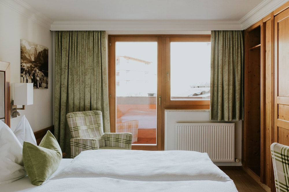 Classic, Double Bed, Balcony