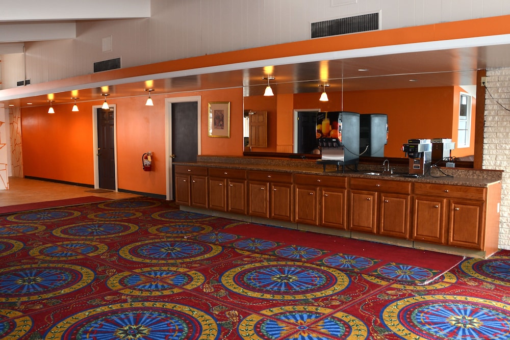 Americas Best Value Inn Geneva 5/38