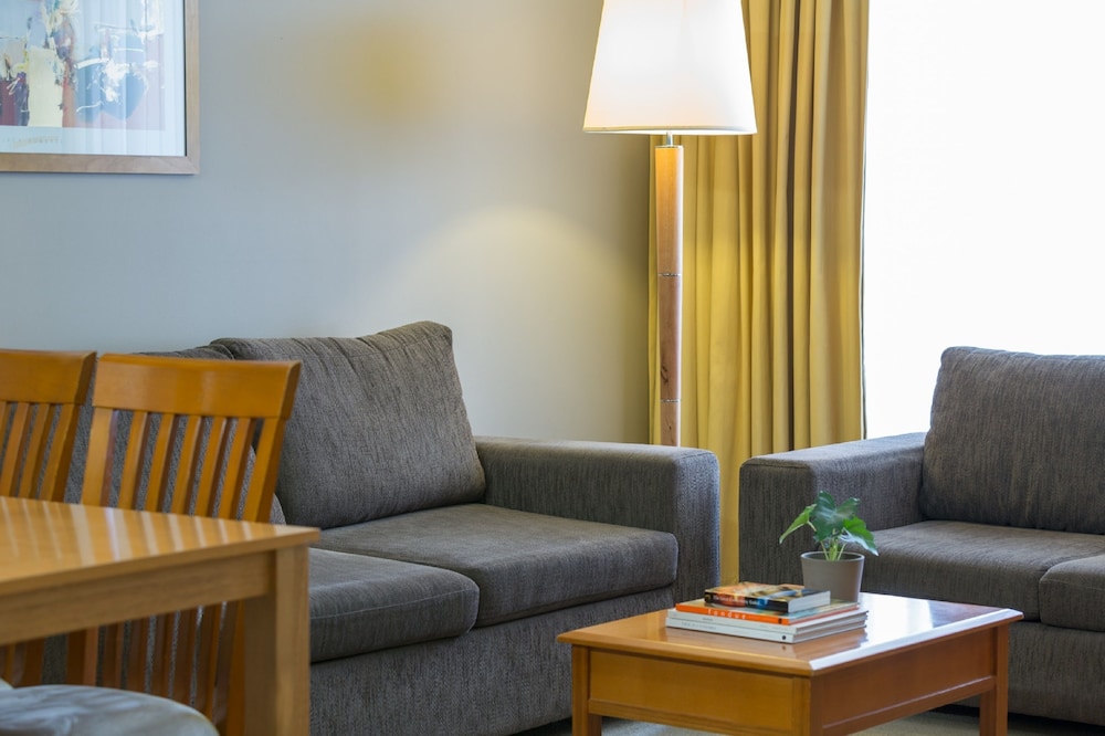 Nesuto Canberra Apartment Hotel 33/58