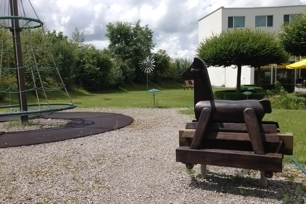 A1 Hotel Restaurant Grauholz AG 27/40