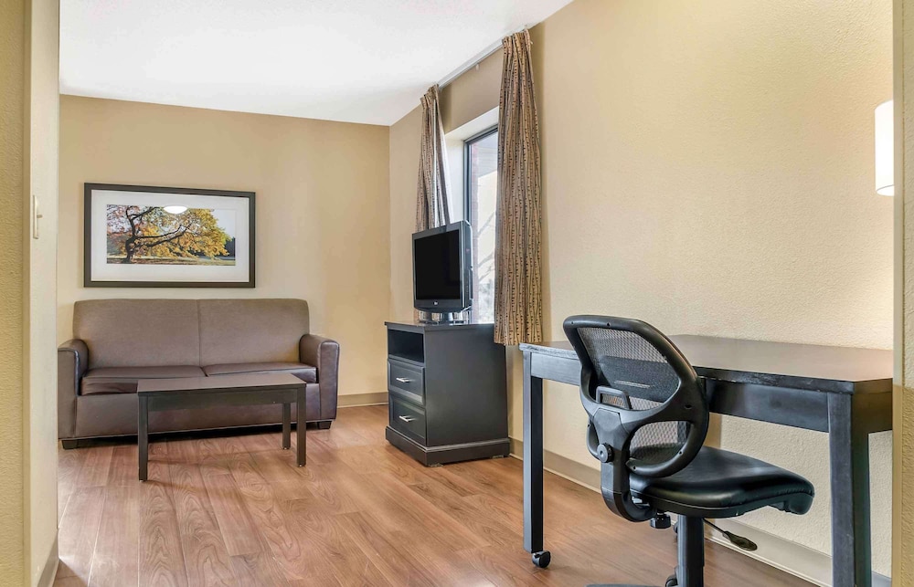 Extended Stay America - Detroit - Ann Arbor-University South 42/49