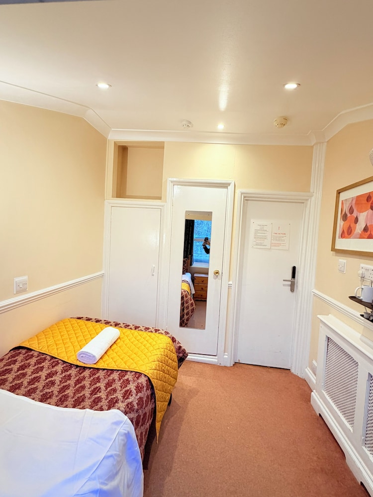 EUROPA HOUSE 14/50