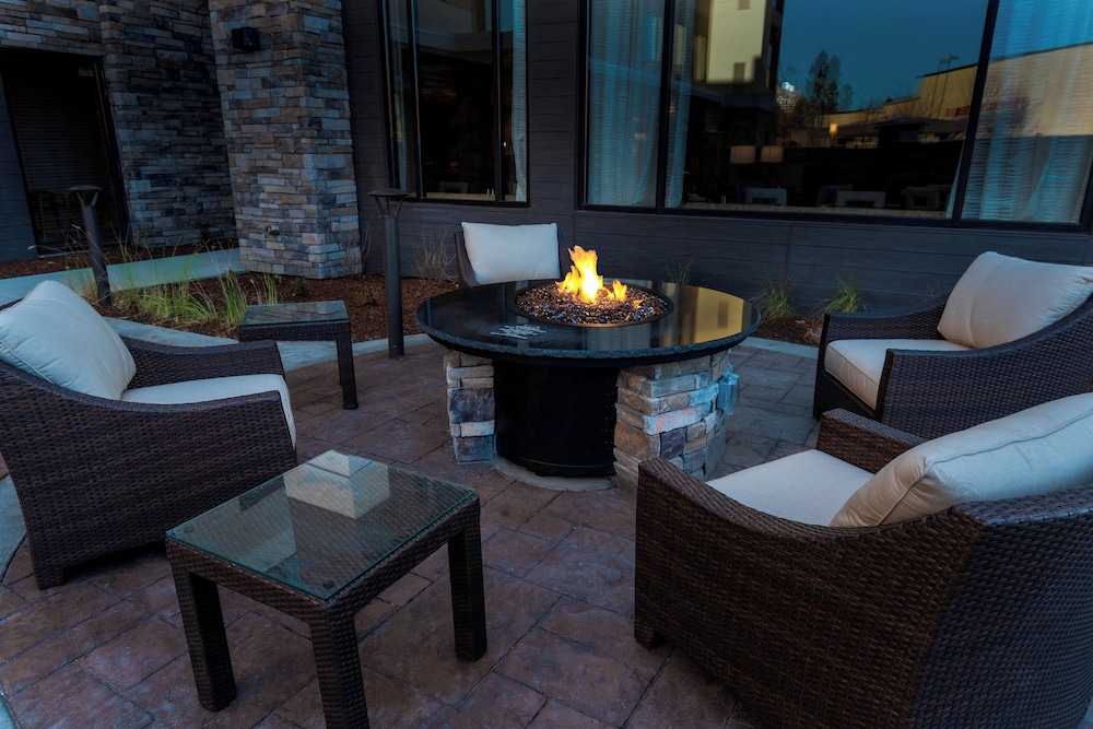 Staybridge Suites Coeur D Alene 27/44