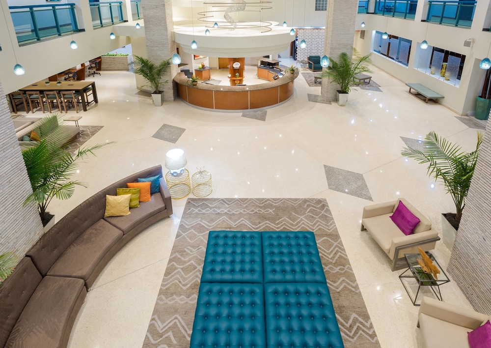 Best Western Plus Atlantic Beach Resort 15/44