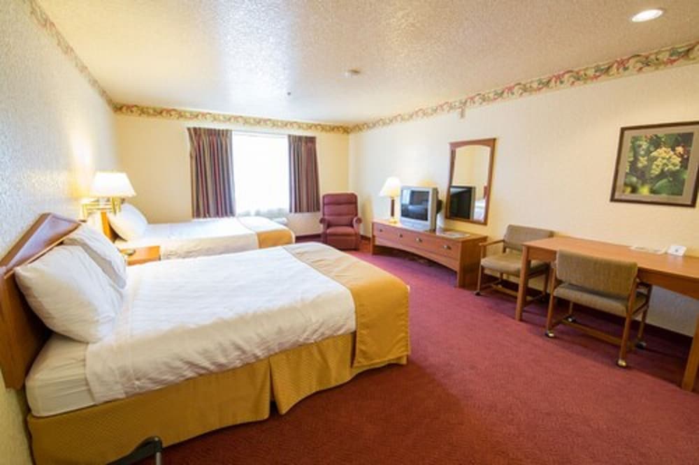 Murphys Suites 17/66