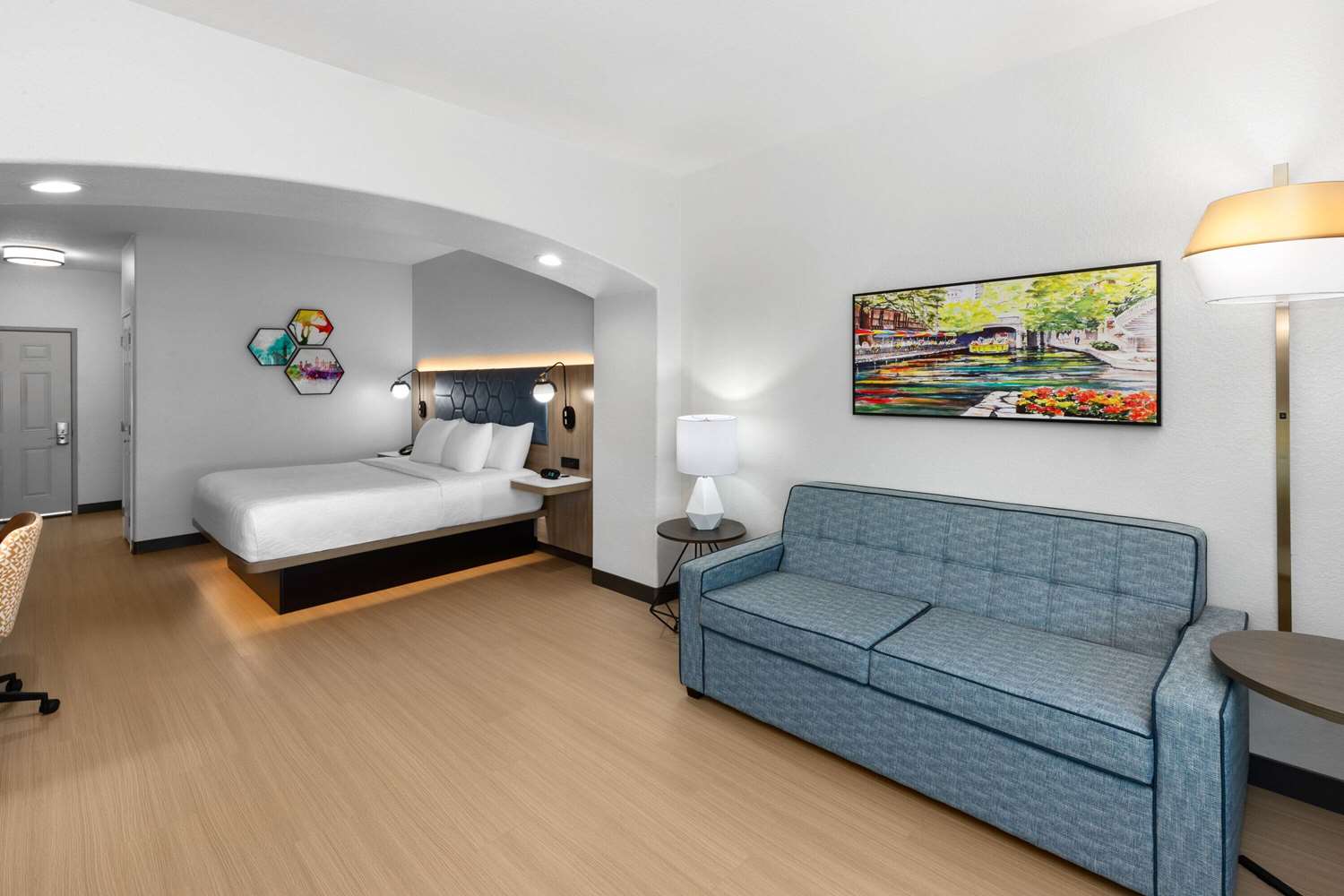 La Quinta Inn & Suites by Wyndham San Antonio Northwest 23/62