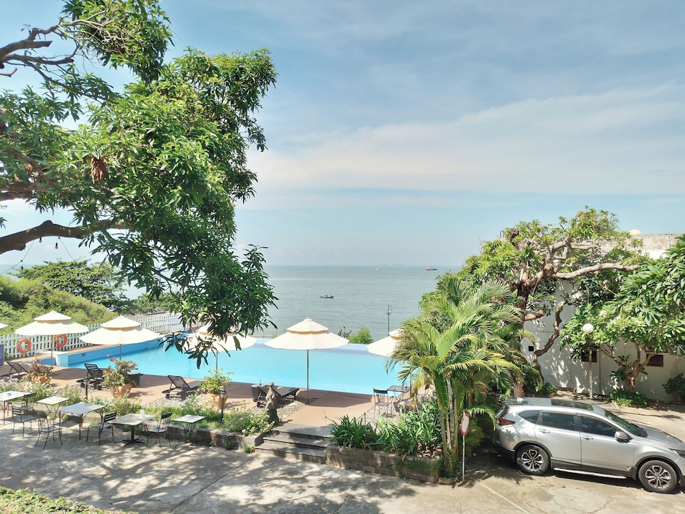 SV Boutique Resort 64/71