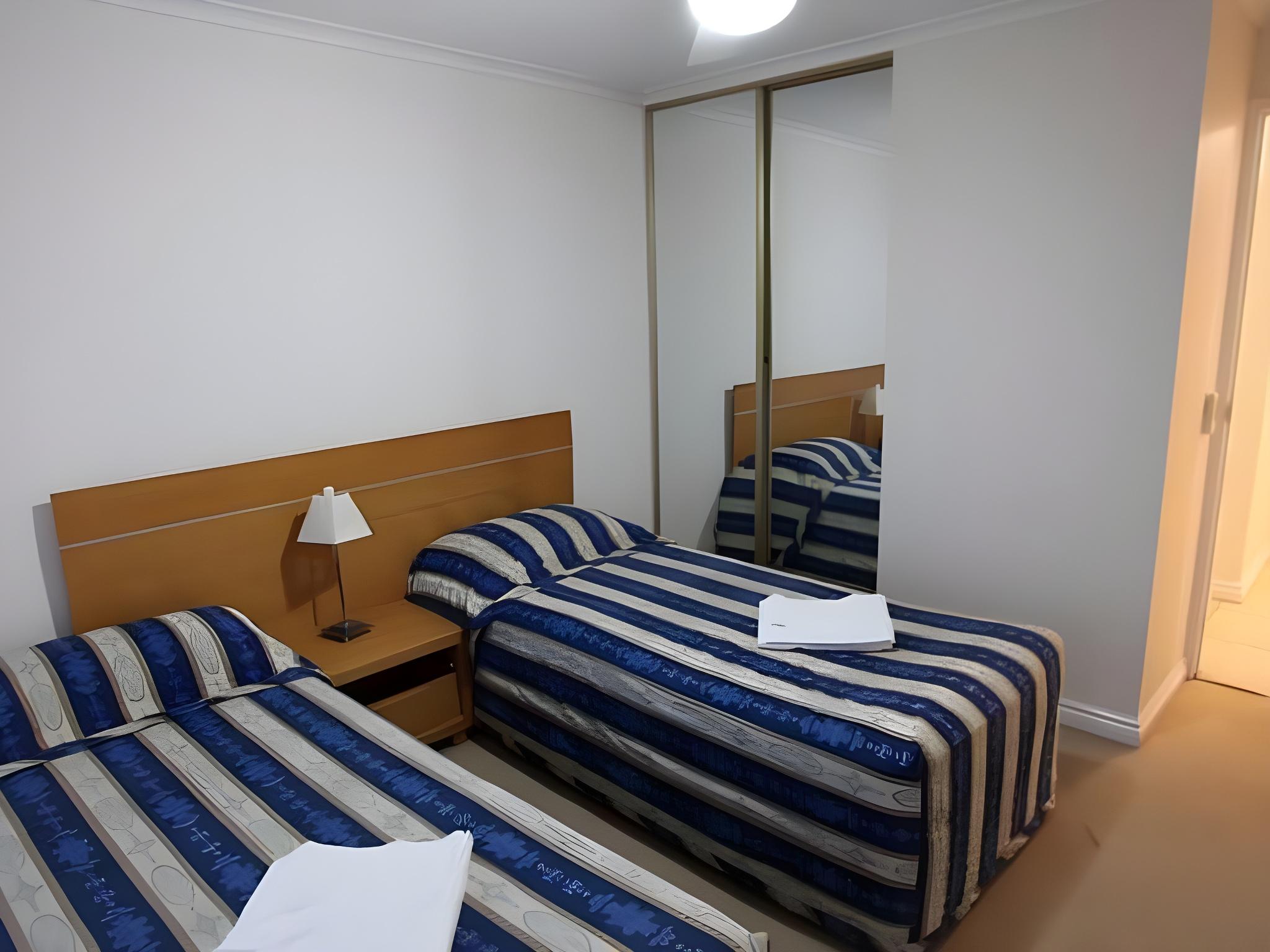 Town House, Apartment