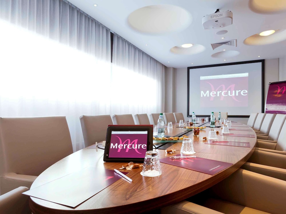 MERCURE RENNES CENTRE GARE 49/67