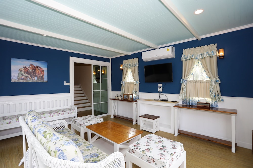 Pattaya Paradise Beach Resort 40/50