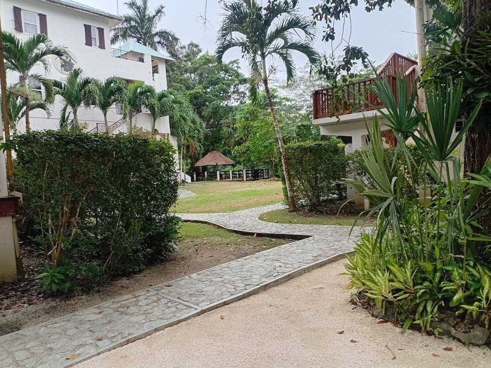 Black Orchid Resort 54/62