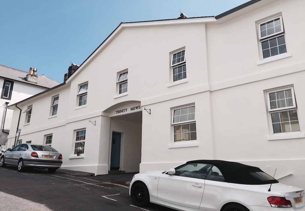 Trinity Mews 36/50