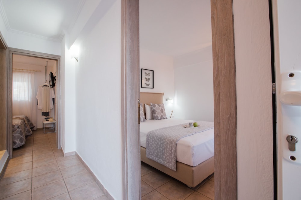 2 BEDROOMS, APARTMENT