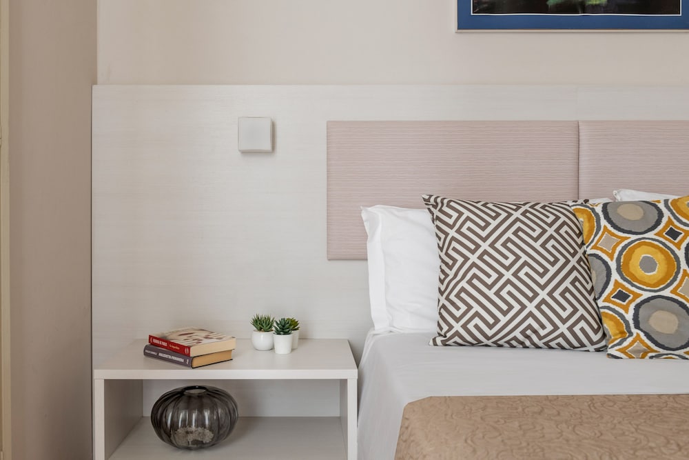 Hotel Eliseo 32/50
