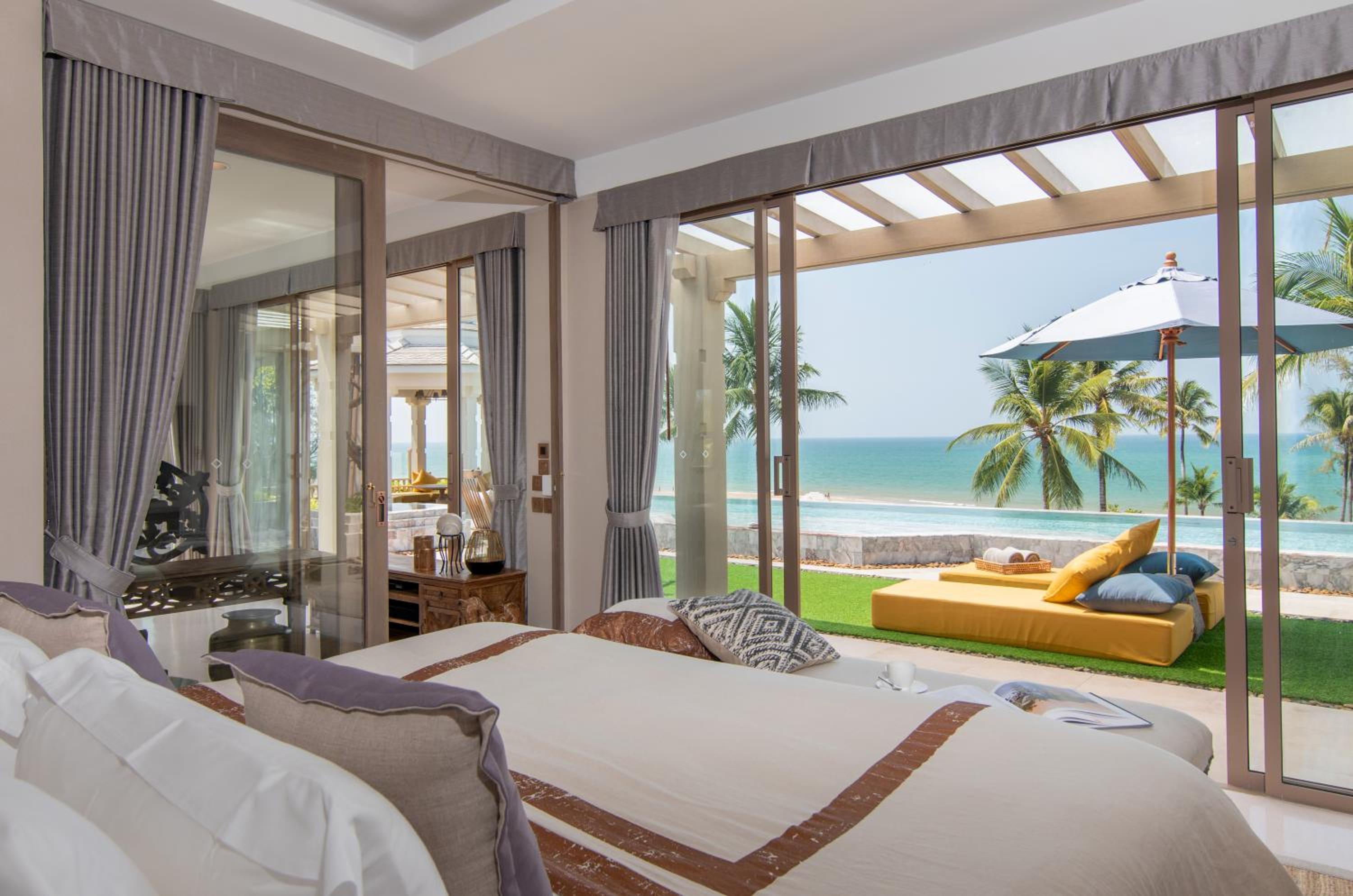2 Bedrooms, Sky, Deluxe, Penthouse, Villa, Twin Beds, King Bed, Ocean Front, Sofa
