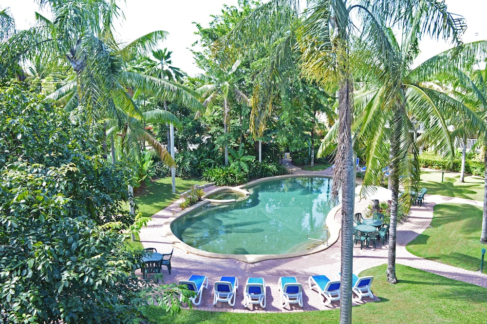 CAIRNS BEACH RESORT 42/49