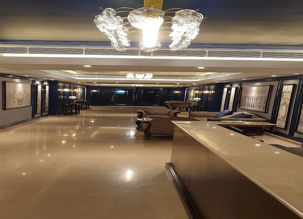 Sarovar Portico Dehradun 6/40