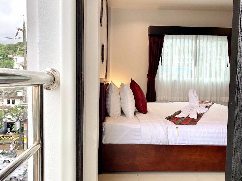 Sunny Beach Hotel 12/50