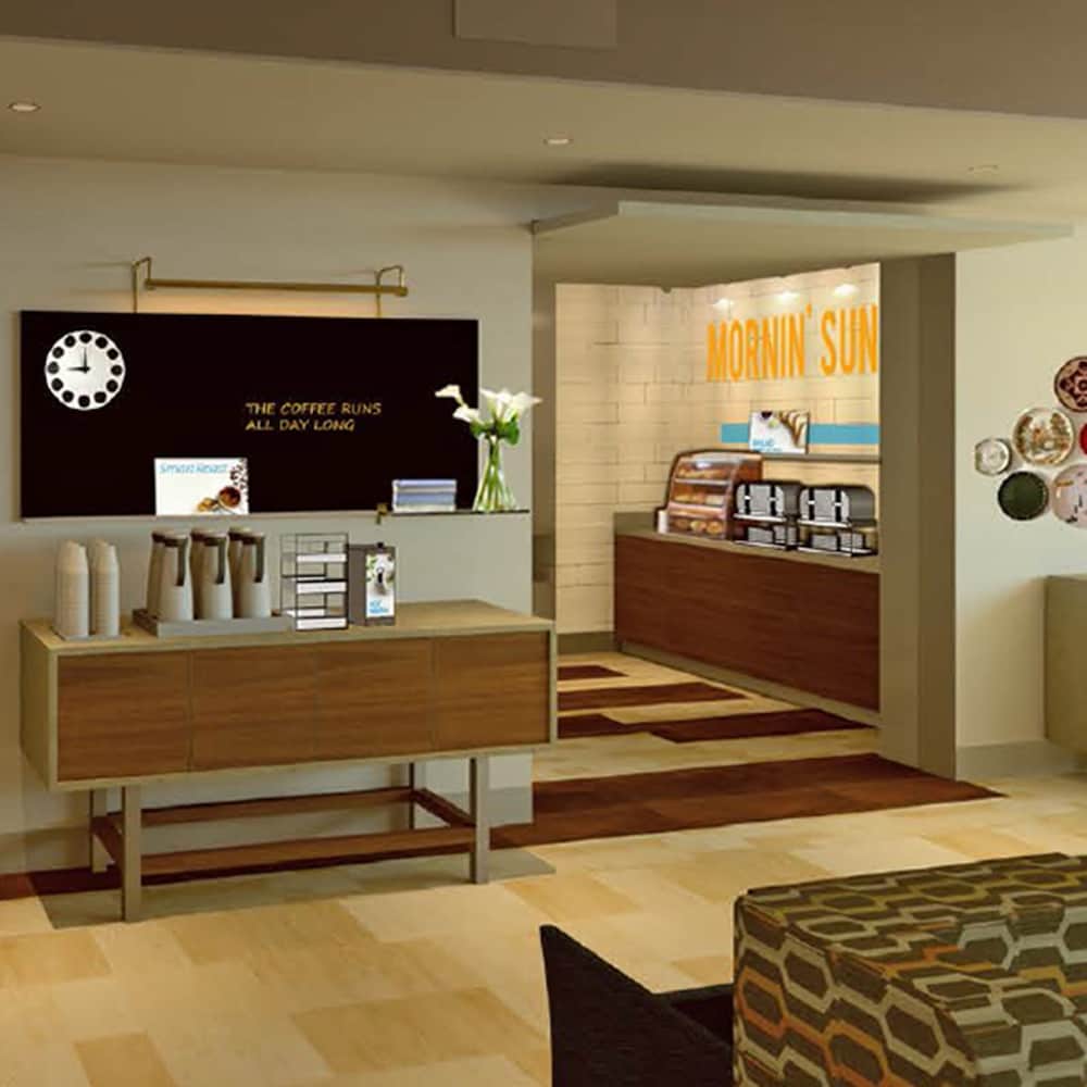 Holiday Inn Express & Suites Roswell 5/68
