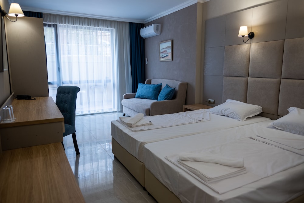 SPERANTA Hotel & Villas 7/40
