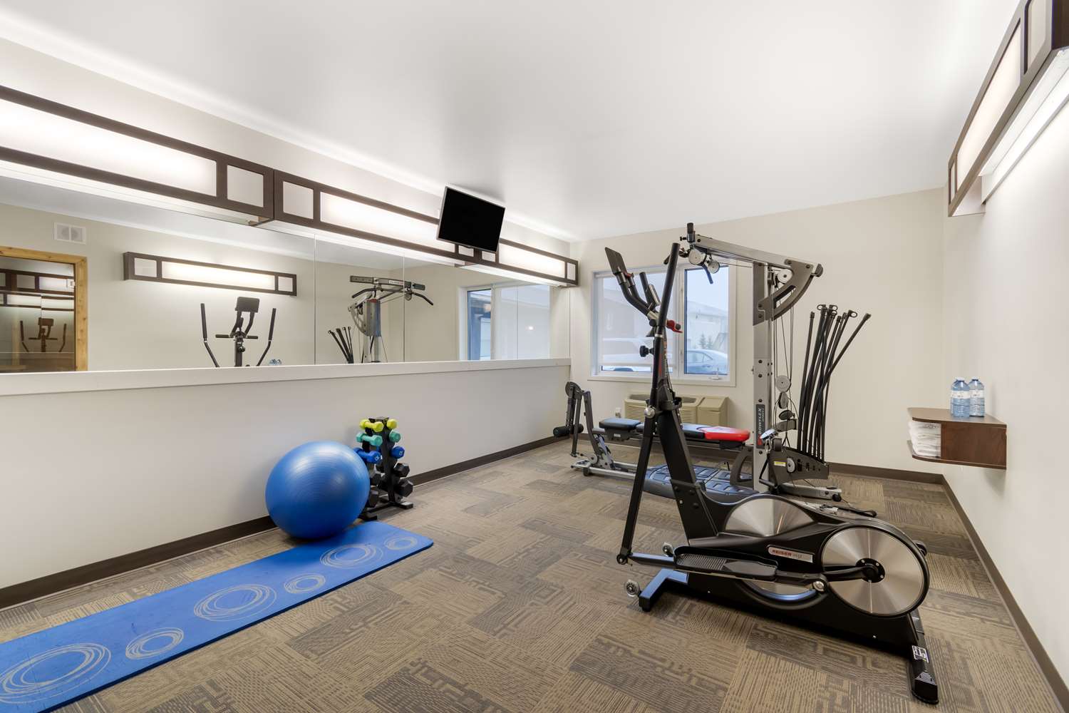 Villa Inn and Suites, SureStay Collection By Best Western 25/54