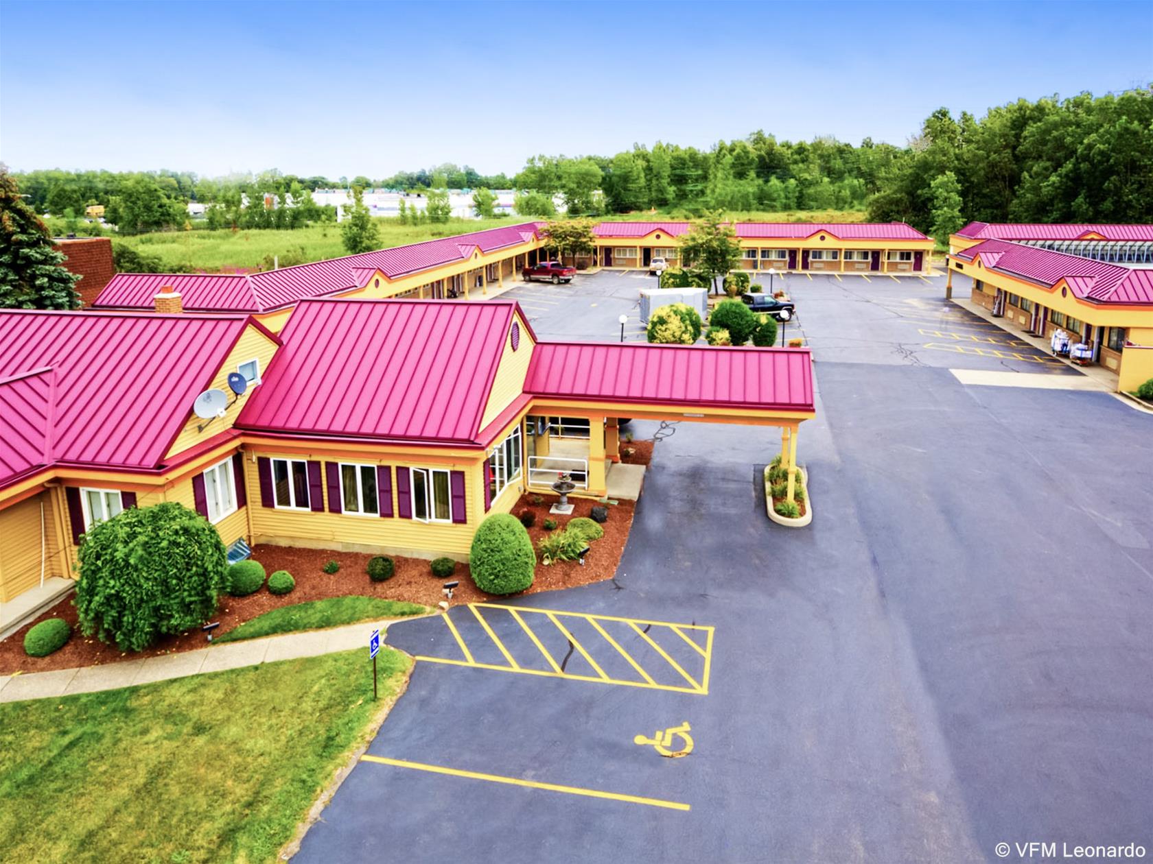 Rodeway Inn Suites Amherst 23/25