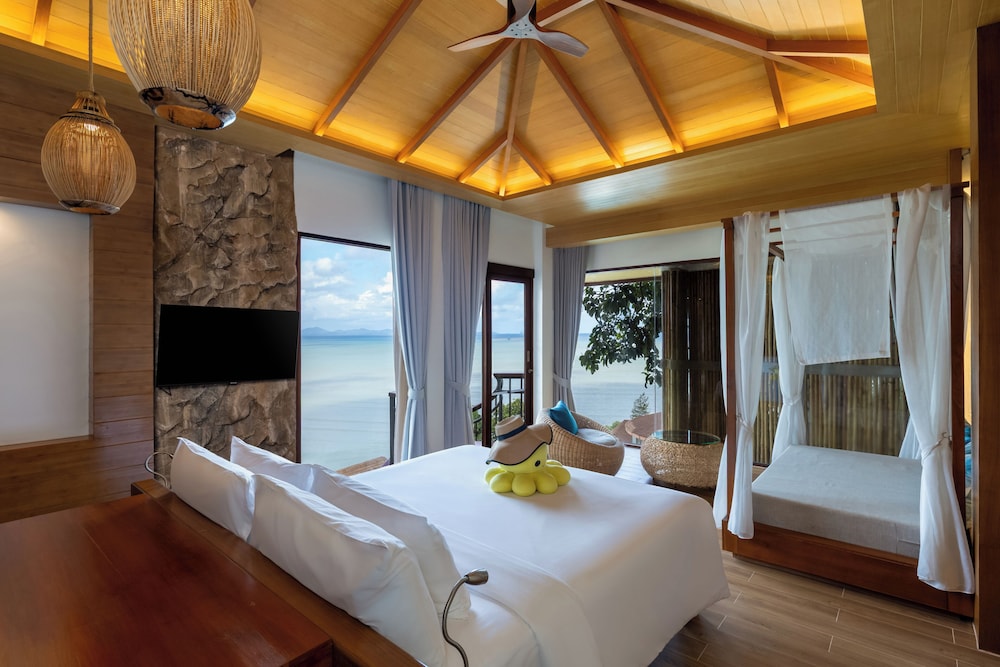 Duplex, Pool, Type A, Villa, King Bed