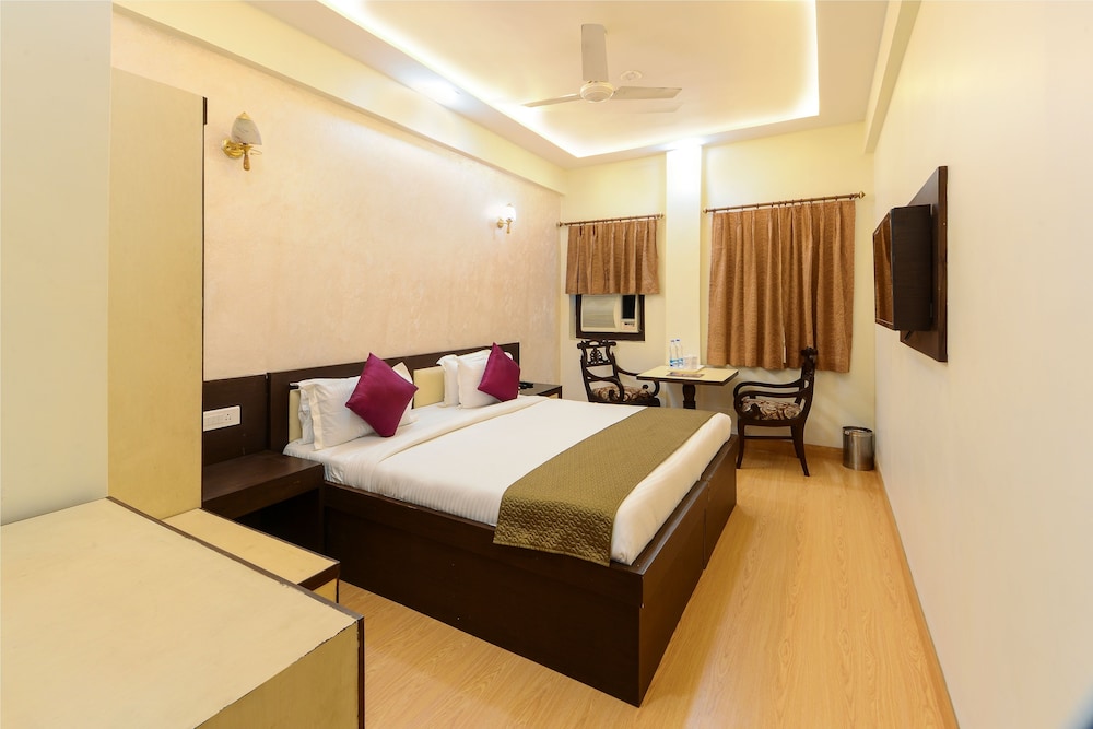 HOTEL ASHISH PALACE 9/32