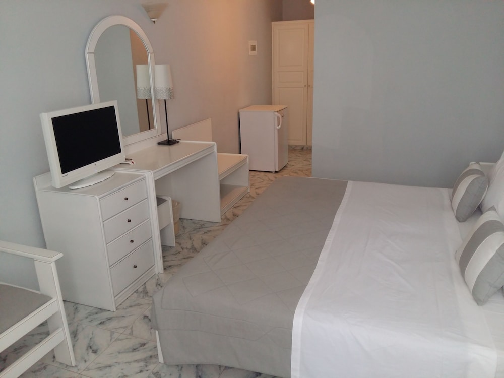 Manoula's Beach Mykonos Resort 23/49