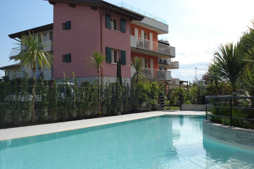 Acqua Resorts 5/40