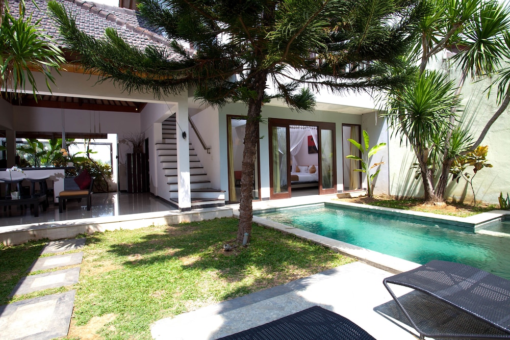 THE RISHI VILLA UMALAS 4/54