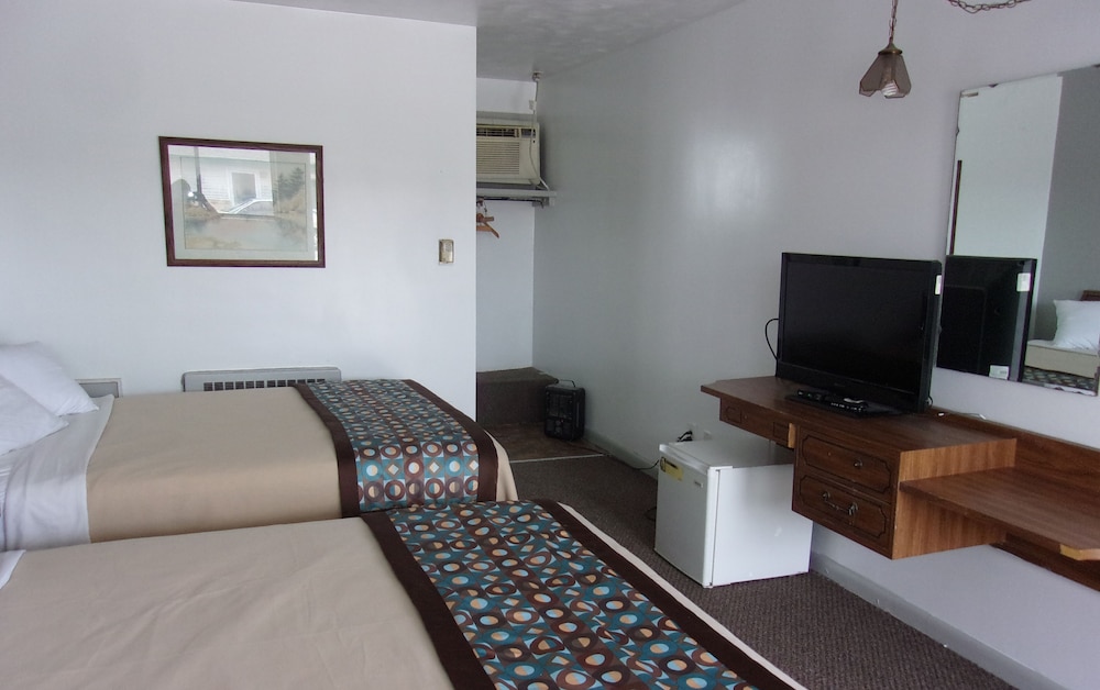 Capri Motel 15/52