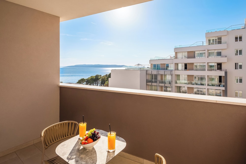 Aminess Laurel Khalani Hotel in MAKARSKA
