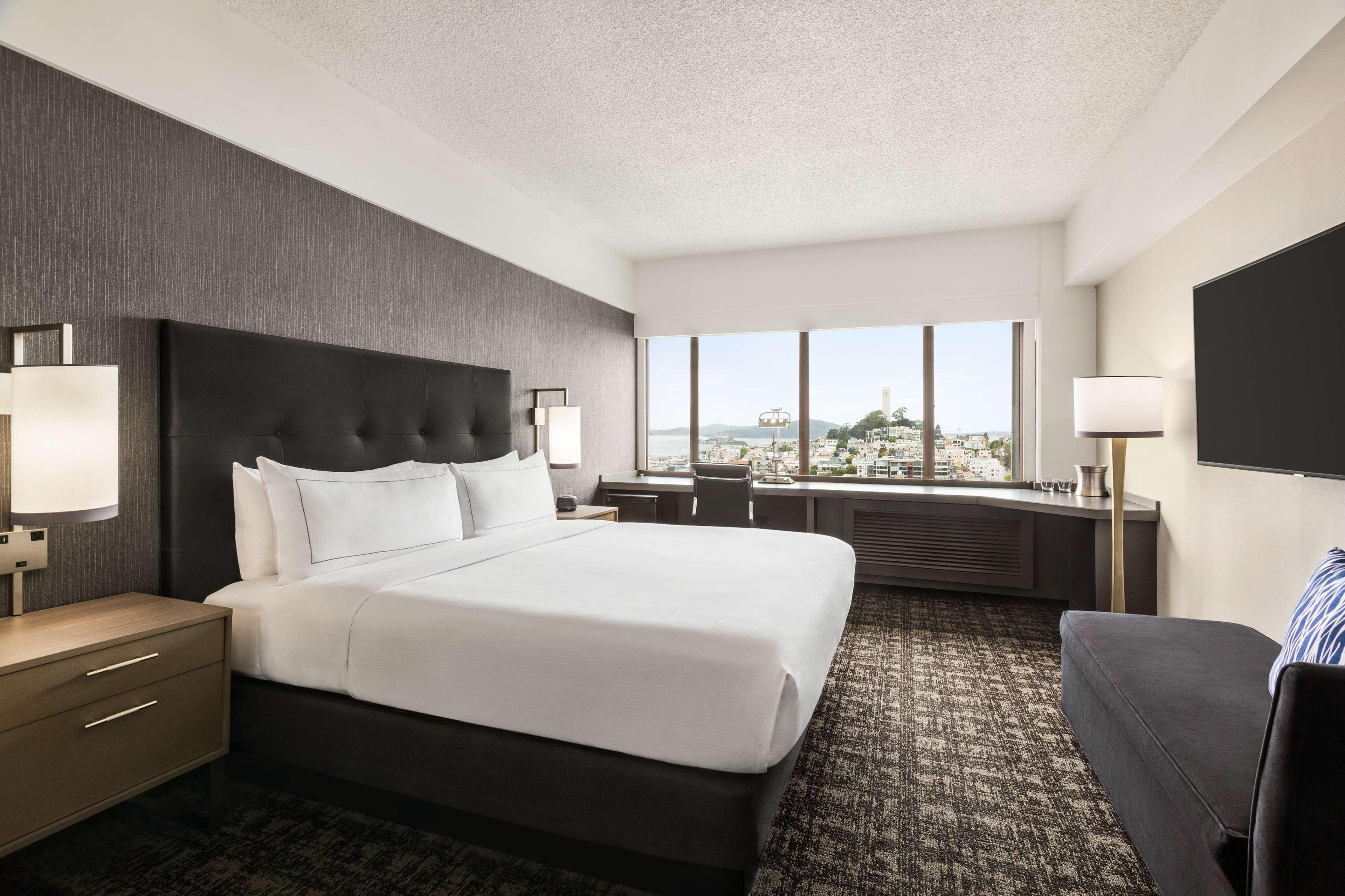Room, King Bed, Bay View