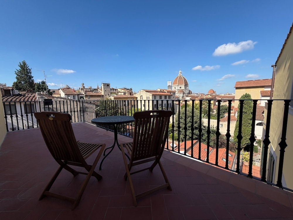 Palazzo Graziani 55/62