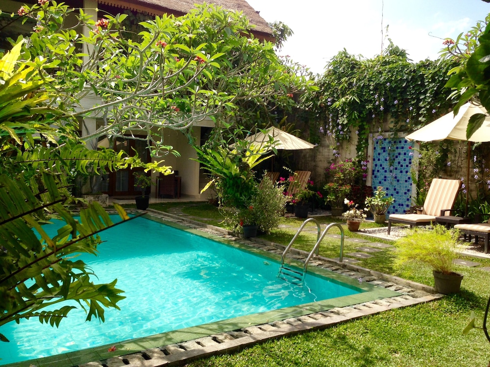 Villa Puriartha 49/53