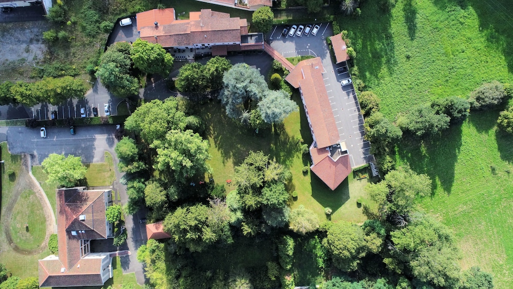 Clos St Eloi, The Originals Relais 5/51