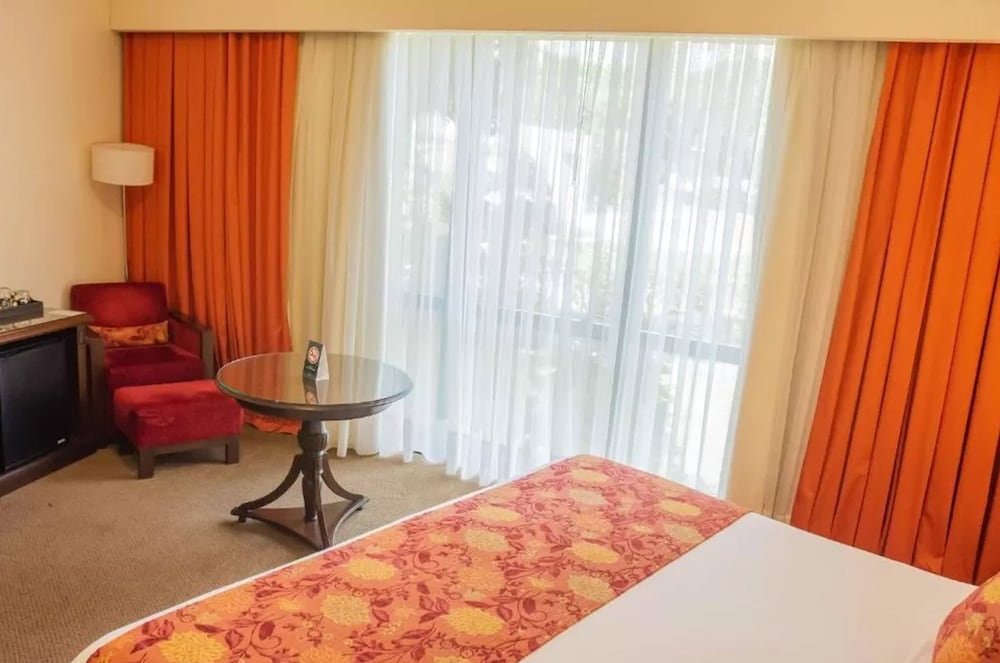 Hotel Casino Acaray 57/65