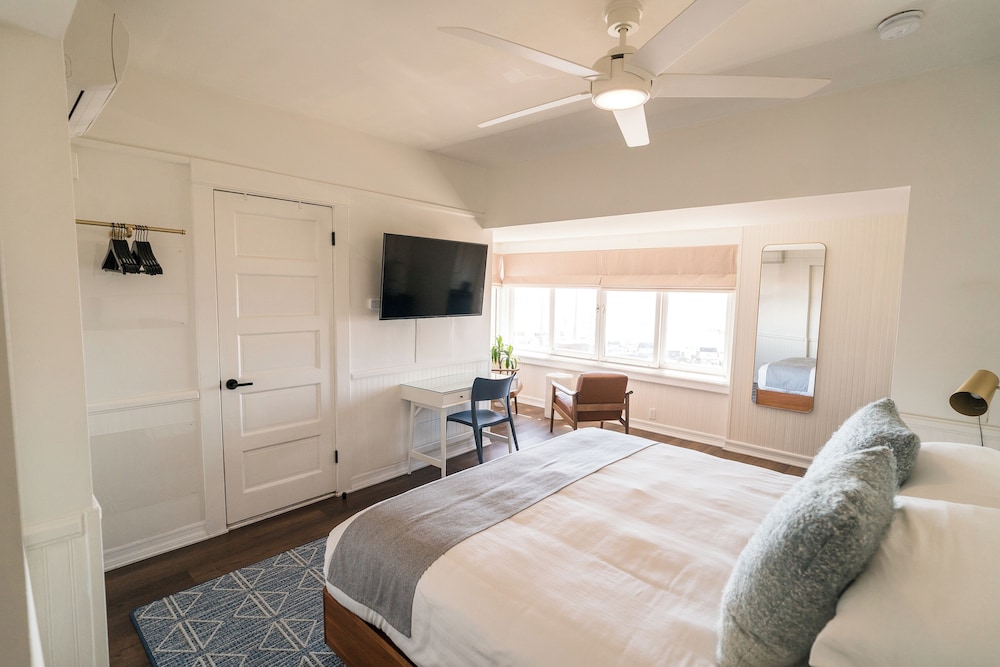 Newport Beach Hotel, A Four Sisters Inn 25/58