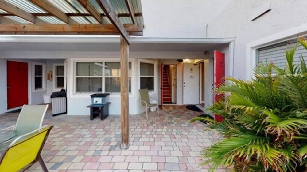 Sun Beach Inn 6/50