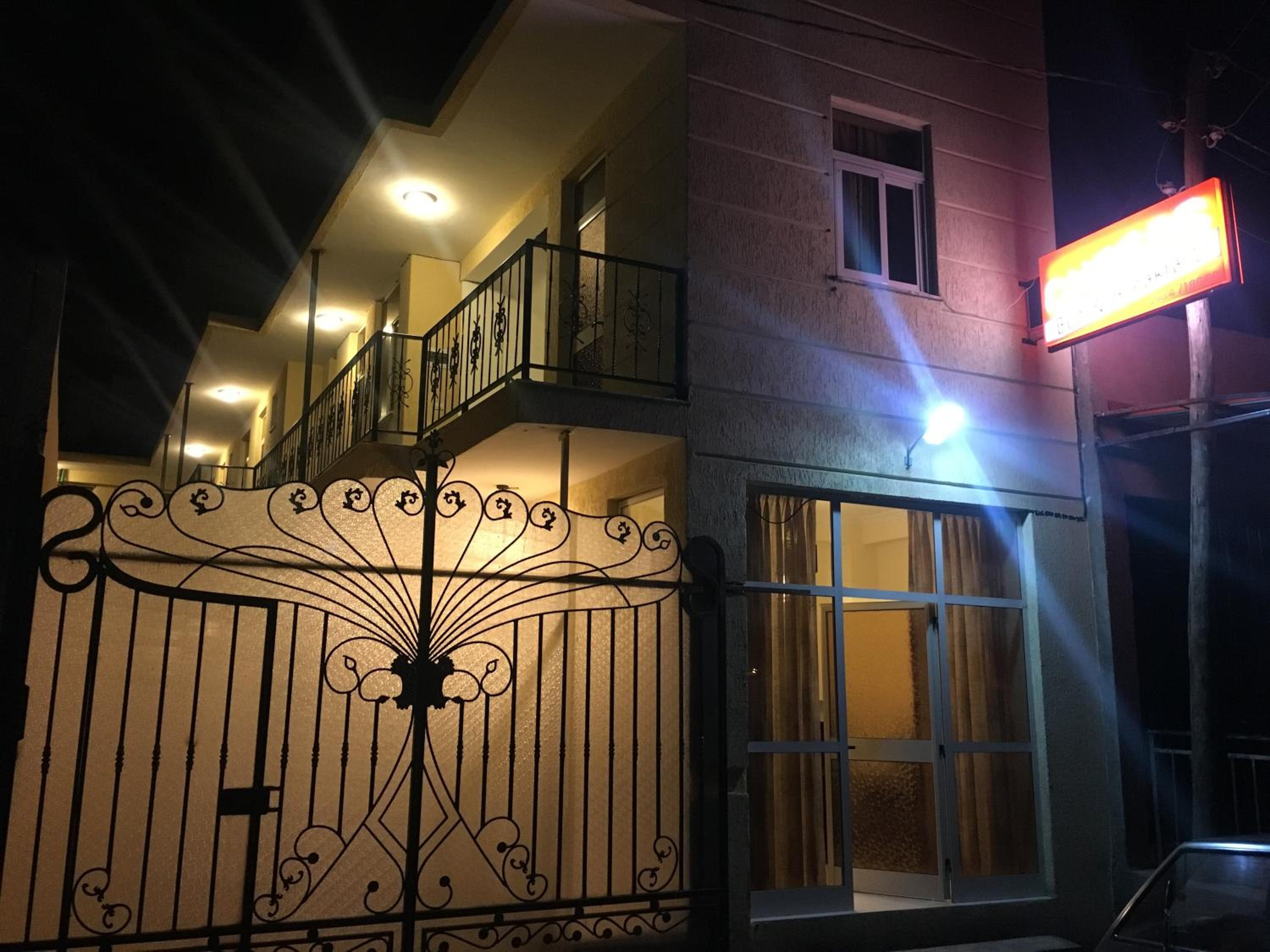 Cheers Bed & Breakfast 2/10